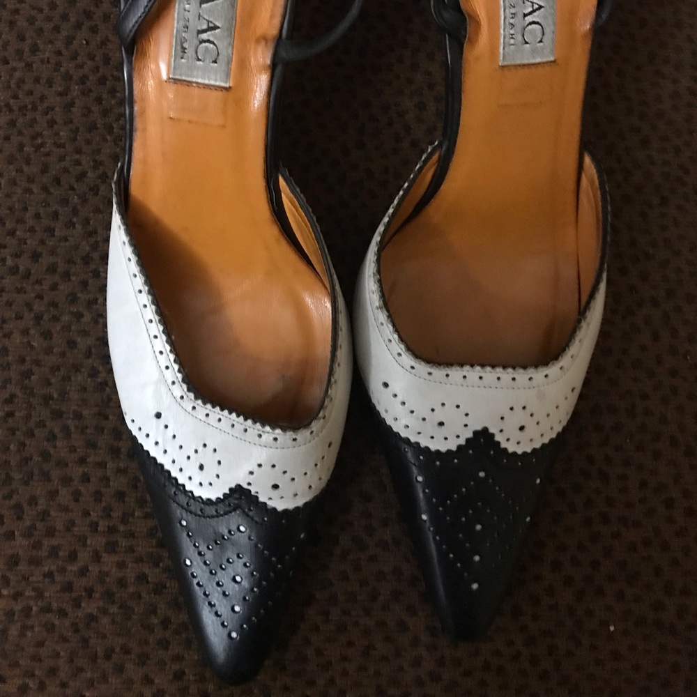 ISAAC Mizrahi - leather black & white sling-back stilettos - size 8.5